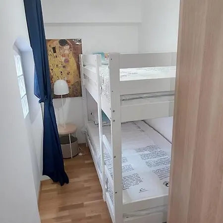 Apartment Medaglie Rome